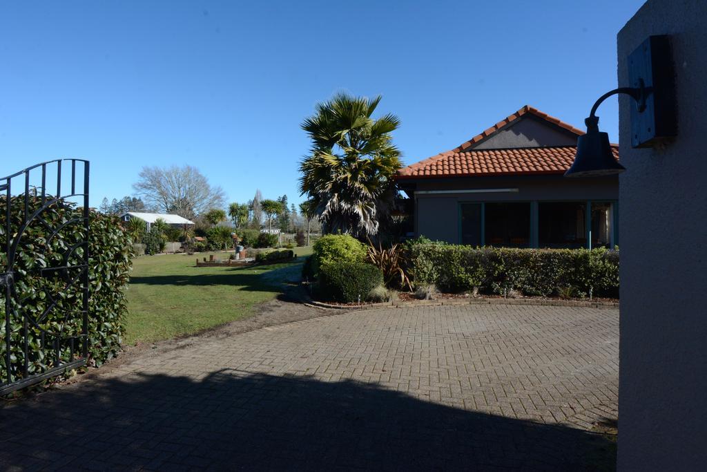 Springwaters Lodge Rotorua Exterior photo